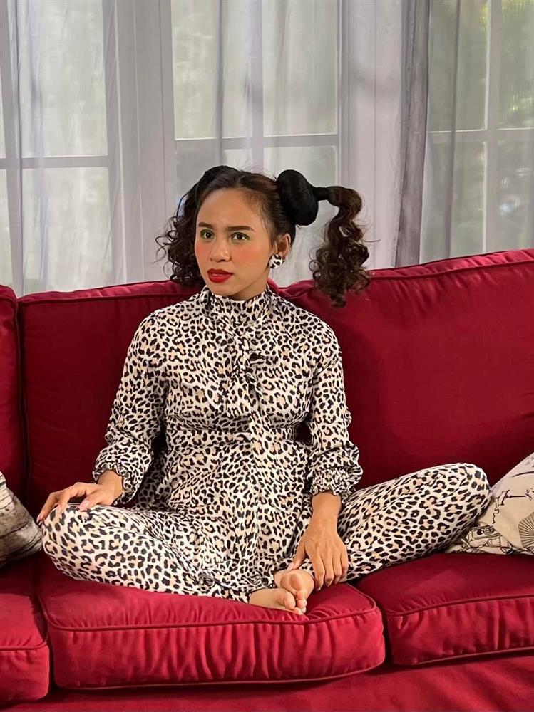 Nữ diễn viên Vbiz ngã đập đầu sàn nhà, suýt văng ra đường-5