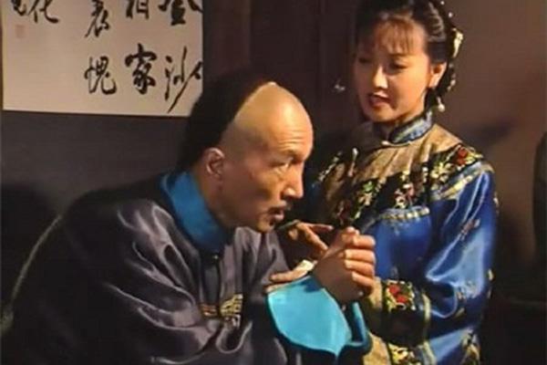 Tể Tướng Lưu Gù Lý Bảo Điền bị 13 công ty cấm sóng, tuổi 75 sở hữu gia tài hiếm thấy-7