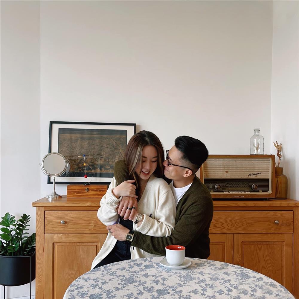 Em rể hụt MC Diệp Chi có tình mới, nhan sắc thế nào?-1