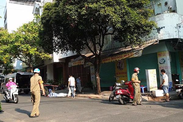 Người đàn ông tử vong sau khi rơi từ lầu 3 ở quận Tân Bình-1