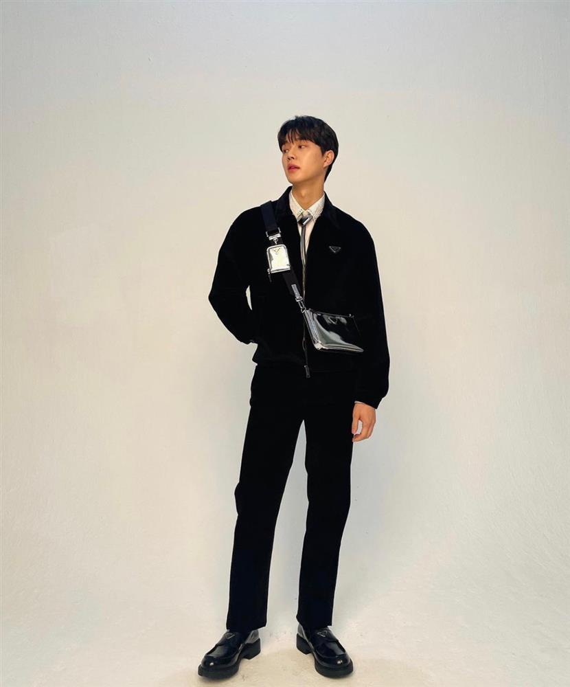 Gu thời trang đa phong cách của nam thần thế hệ mới Song Kang-8