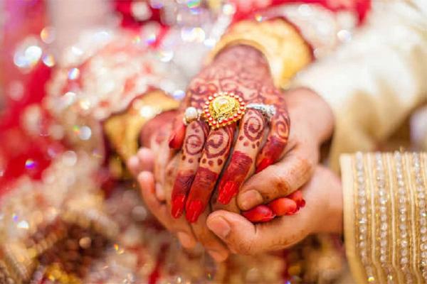 Tôi cấm cô bạn dự đám cưới khi biết đó là người yêu cũ của chồng-2