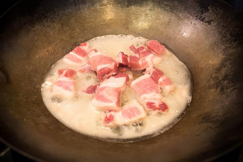 Món ba rọi heo rang sả ớt cho cuối tuần-3