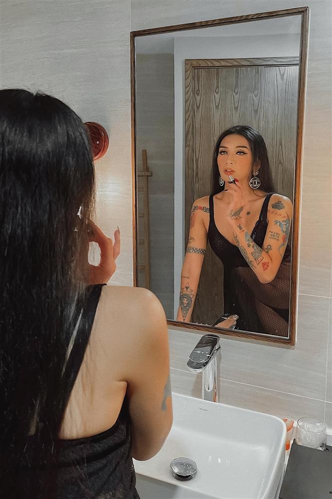 BB Trần mặc nội y lọt khe khoe dáng đỉnh, chị em khóc thét!-3