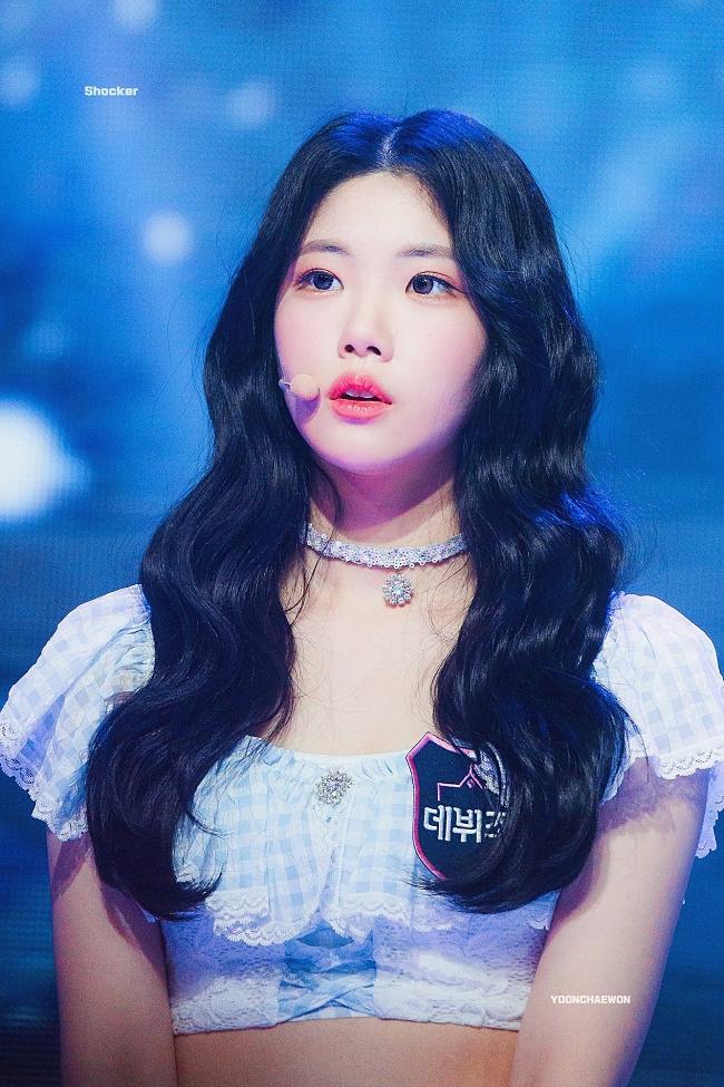 Trong buổi phỏng vấn với đài MBC, giọng ca 10X còn tiết lộ Big Bang và Sistar truyền cảm hứng cho cô quyết định theo đuổi con đường trở thành thần tượng. Trong khi, IU và Tae Yeon lại là hình mẫu lý tưởng mà cô muốn theo đuổi.