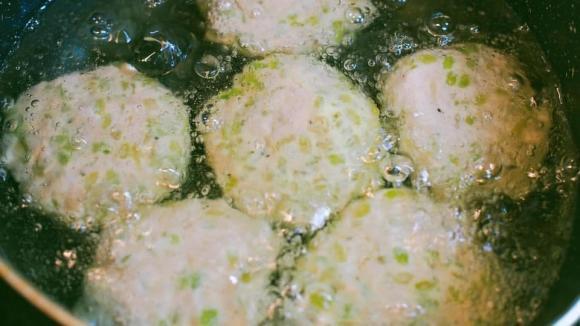 Mẹo để có nguyên liệu làm bún đậu mắm tôm thơm ngon, chuẩn vị-12