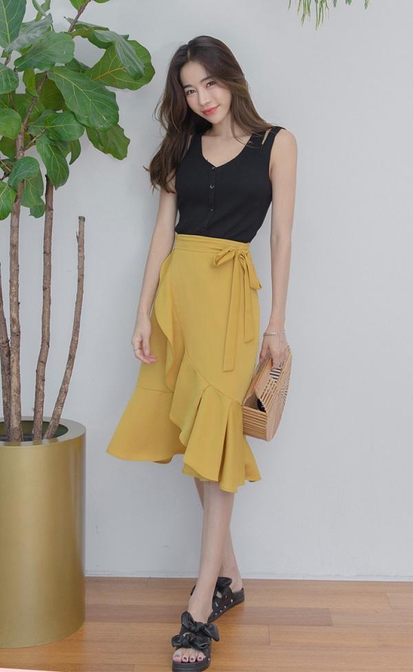 Công thức mix đồ với chân váy đuôi cá giúp nàng tỏa sáng ngày 8/3-8