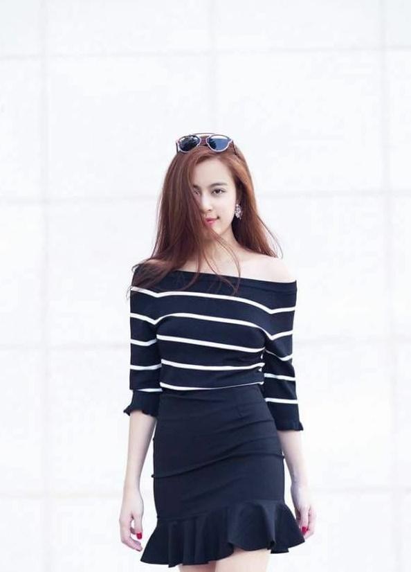 Công thức mix đồ với chân váy đuôi cá giúp nàng tỏa sáng ngày 8/3-3