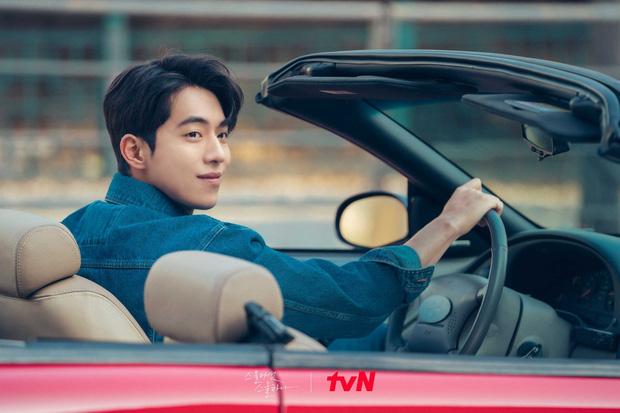 Điểm chung của 2 nam thần Nam Joo Hyuk và Ahn Hyo Seop đang gây bão-2