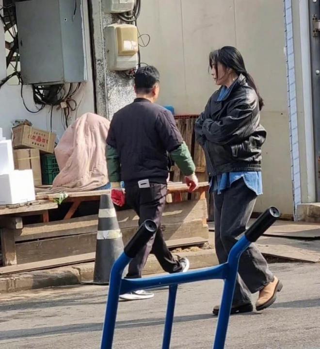 Sang Hàn đóng phim, Phạm Băng Băng bị dìm hàng như bà thím-1