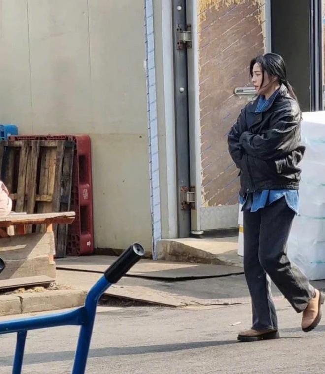 Sang Hàn đóng phim, Phạm Băng Băng bị dìm hàng như bà thím-2