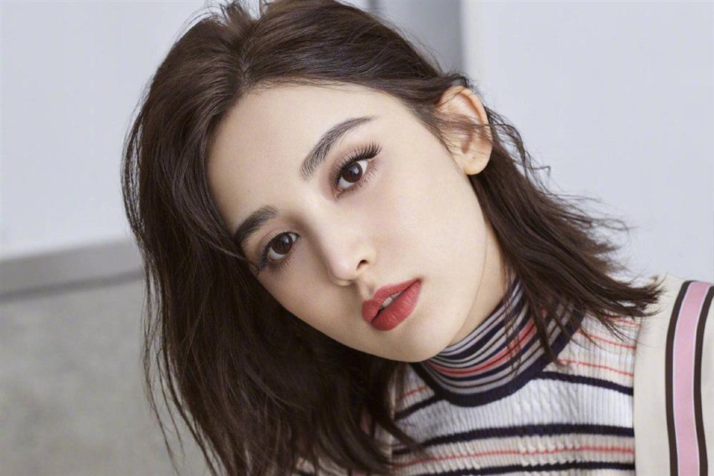 Mỹ nữ Tân Cương Cổ Lực Na Trát tiết lộ bí quyết sở hữu làn da trắng sứ-2