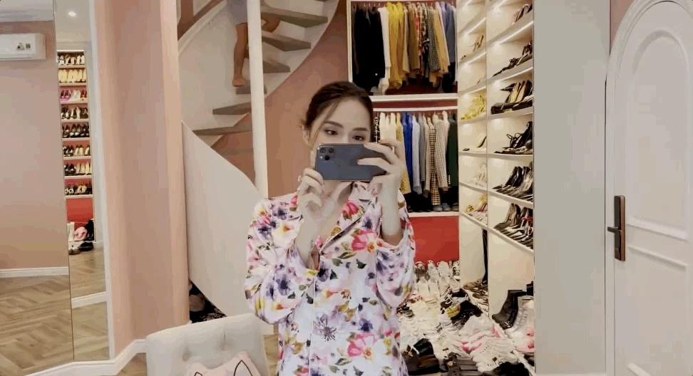 Hương Giang tậu liền 2 chiếc túi giá 300 triệu để đầu tư sinh lời-8