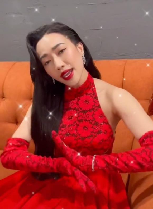 BB Trần muốn gieo mình xuống sông khi nghe Diệu Nhi hát Gieo Quẻ-1