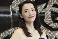 Hoa đán TVB Trần Vỹ kết hôn ở tuổi 49