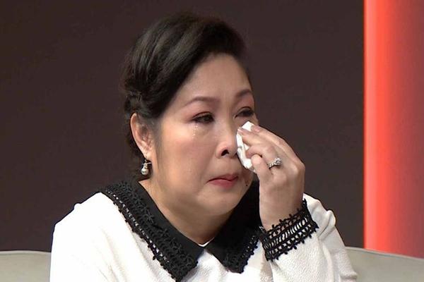 Xong tang lễ, Khánh Linh nói lời cuối vĩnh biệt anh trai Ngọc Châu-10