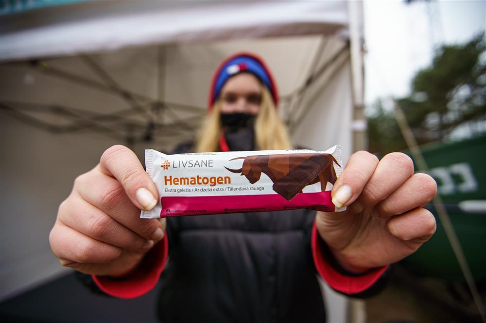 Thành phần bí mật trong thanh kẹo nước Nga gây tranh cãi dữ dội-2