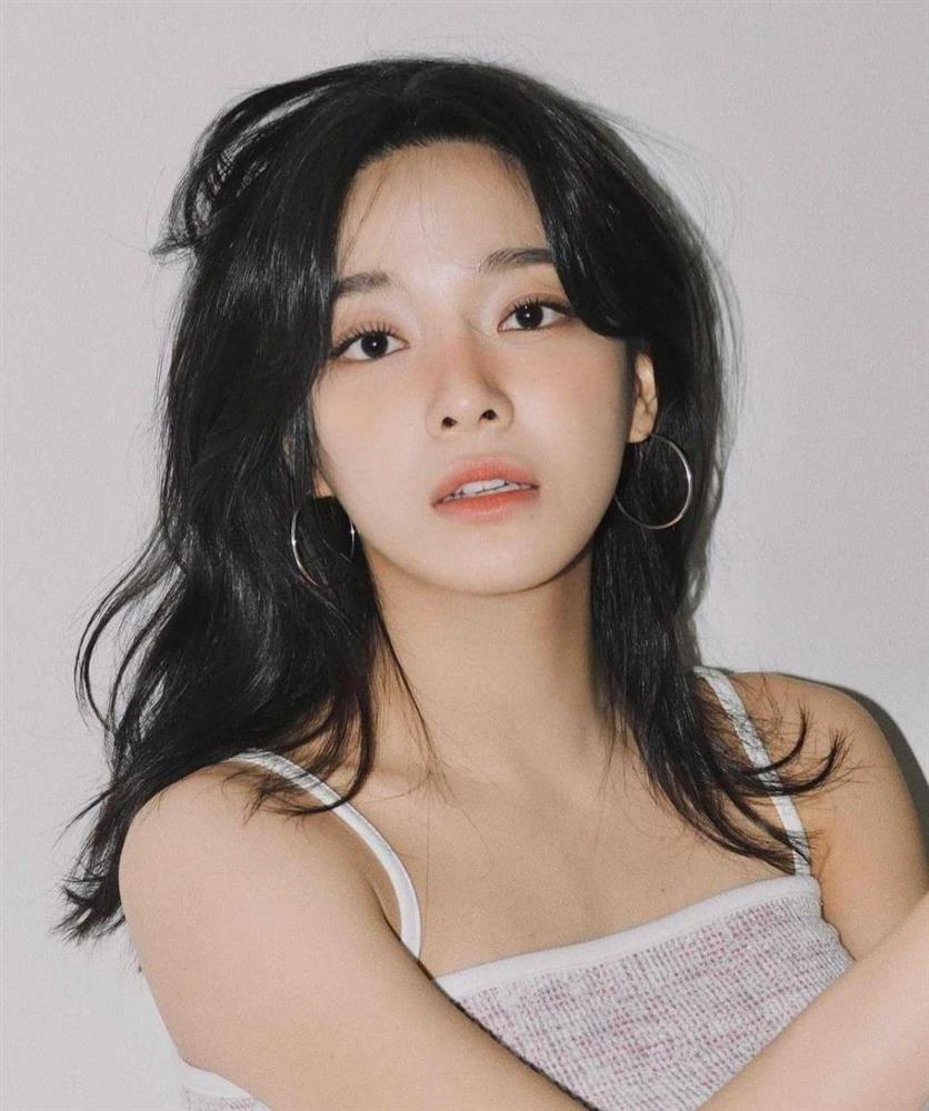 Kim Se Jeong: Sống nhờ trợ cấp, nhiều lần bị chỉ trích kém duyên-1