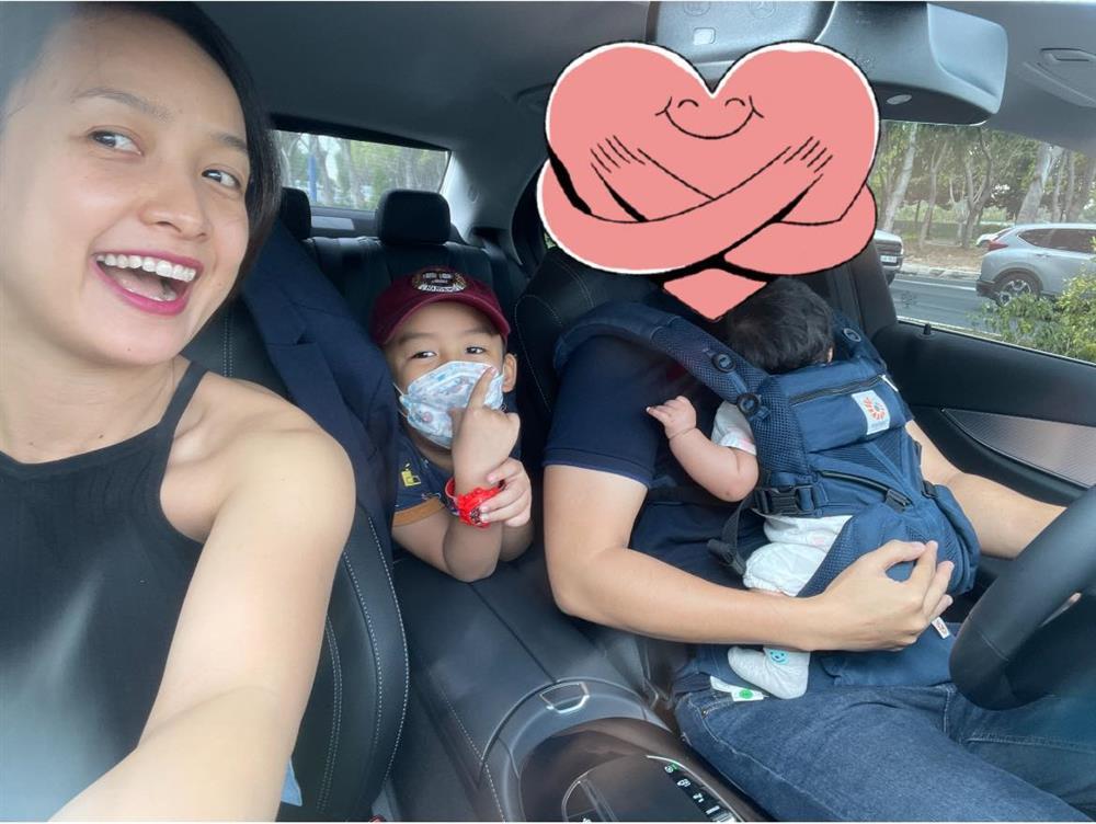 Chồng Lê Bê La hiếm hoi xuất hiện, đối xử con riêng của vợ ra sao?-1