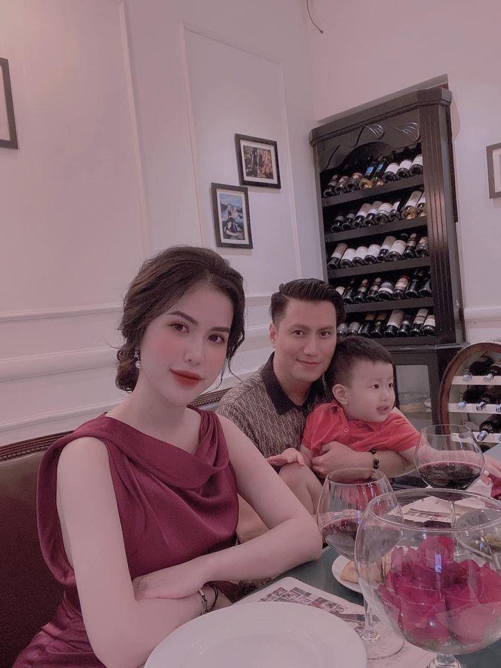 Việt Anh hội ngộ vợ cũ, mừng sinh nhật con trai