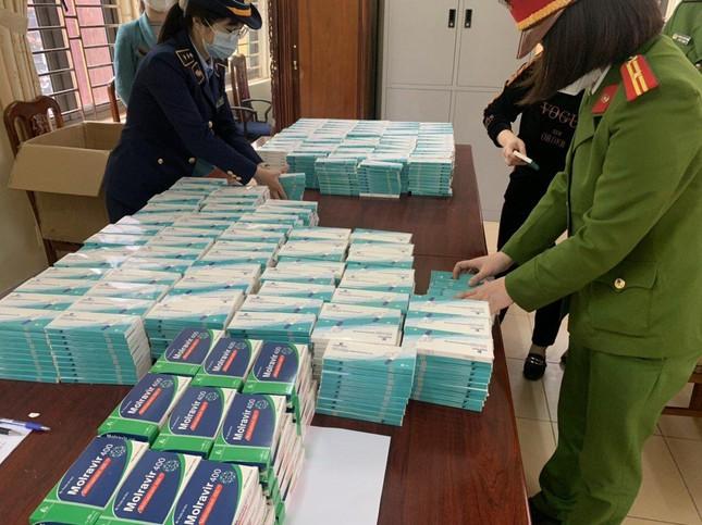 Phát hiện 6 nghìn kit test nhanh COVID-19 không rõ nguồn gốc-2