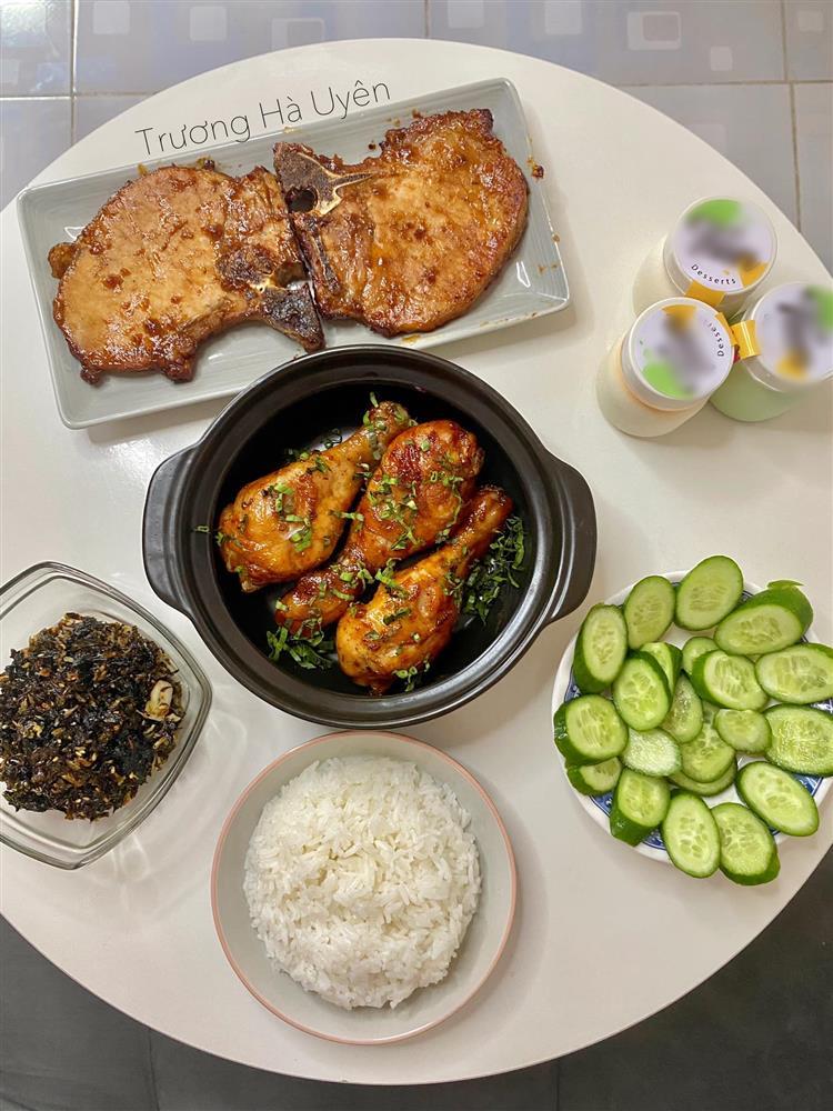 Mâm cơm sinh viên giá chỉ 100k, hội Gen Z nhìn mà ứa nước miếng-5