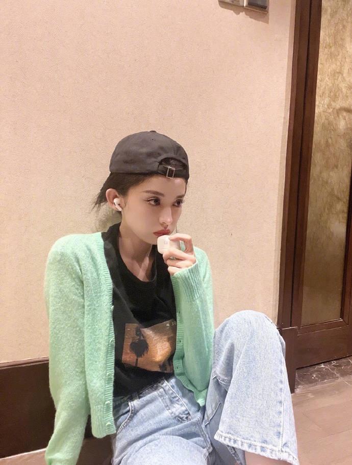 Học mỹ nhân Hoa ngữ mix đồ hack tuổi cực đỉnh ngày 8/3-2