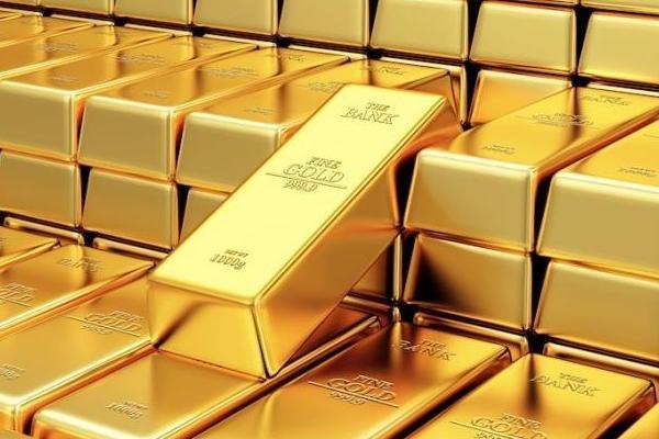 Vàng chính thức phá mốc 71 triệu/lượng, nỗi kinh hoàng bao phủ-1