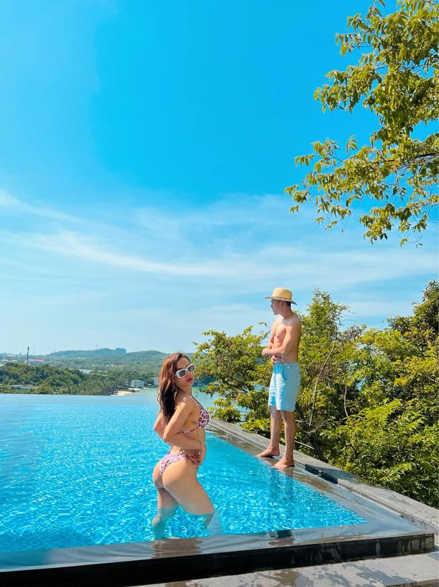 Đi chụp ảnh cưới, Phương Trinh Jolie tranh thủ khoe body với bikini-1