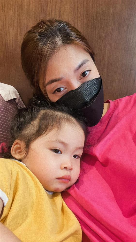 Pha Lê lo lắng tới đau bao tử khi con mắc Covid-19-1