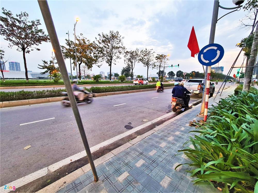 Nhân chứng kể phút bảo vệ vật lộn với tên cướp ngân hàng-2