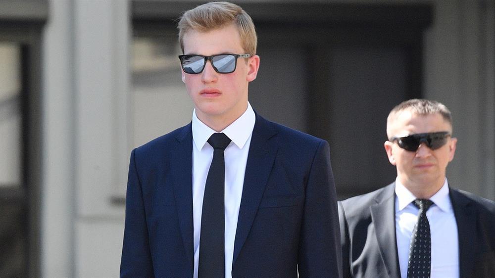 Soái ca hot nhất TikTok lúc này: Con trai Tổng thống, tài năng đỉnh cao-4