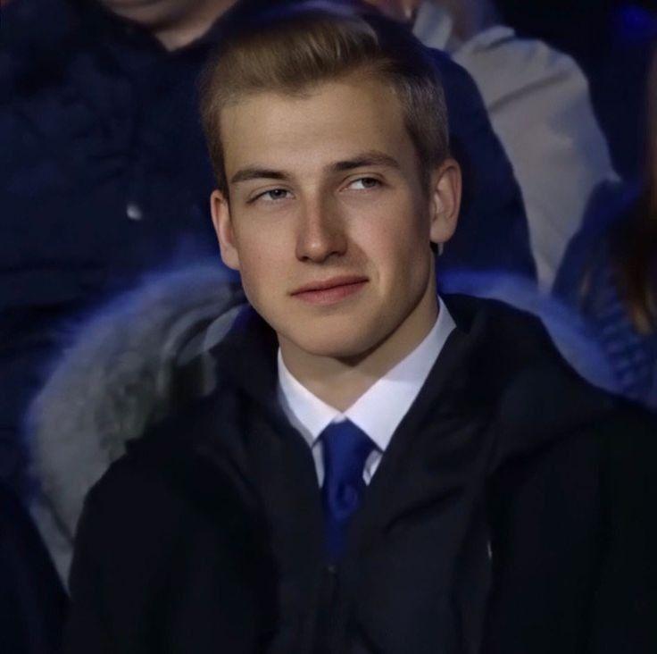 Soái ca hot nhất TikTok lúc này: Con trai Tổng thống, tài năng đỉnh cao-7