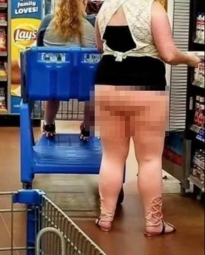 Người phụ nữ bán khỏa thân đi siêu thị, không thể thông cảm-3