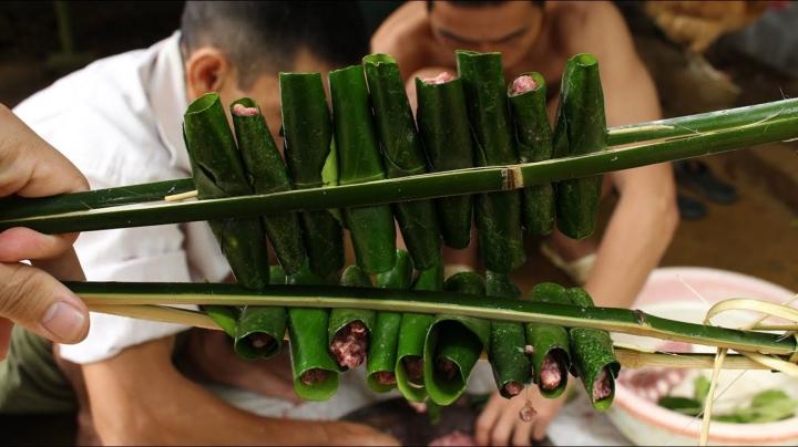 Thịt lợn leo núi cuốn lá bưởi - món ngon độc lạ vùng Lương Sơn, Hòa Bình-2