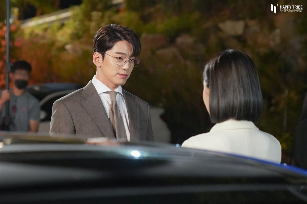 Chân dung nam phụ điển trai của Hẹn Hò Chốn Công Sở-4