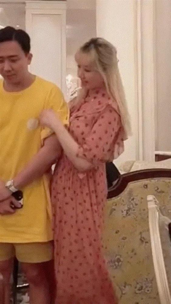 Hari Won lộ bụng to tướng cùng loạt dấu hiệu mẹ bầu-3