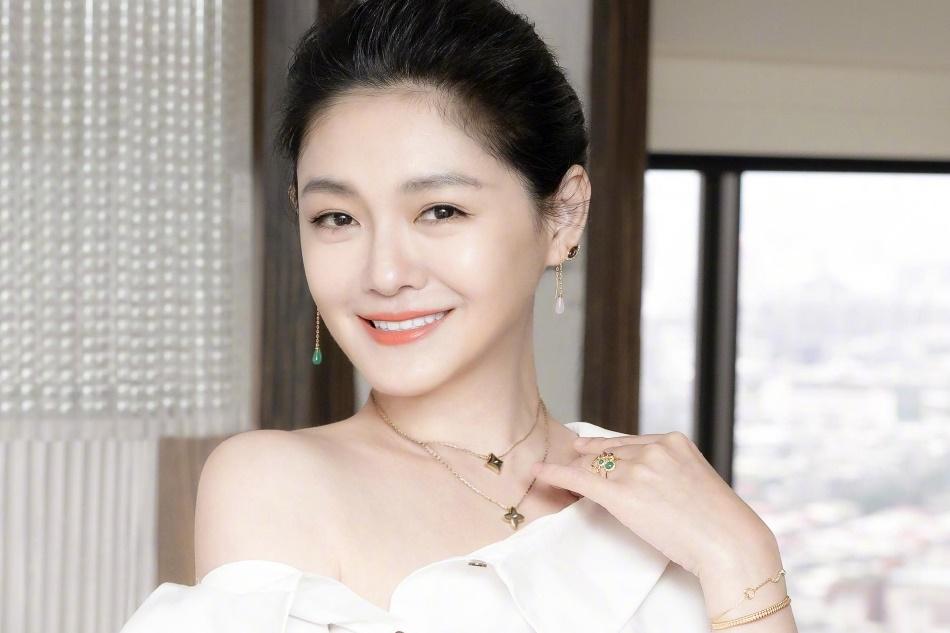 Mẹ Từ Hy Viên phải uống thuốc vì tức nghẹn con gái bí mật tái hôn-4