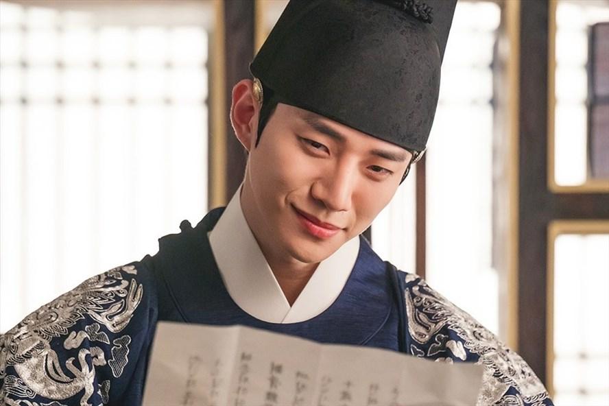 Danh tính 2 diễn viên Hàn có gương mặt hoàn hảo nhất năm 2022-12