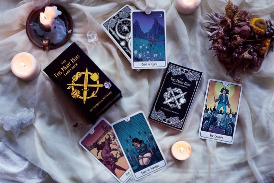 Bói bài Tarot thứ 4 ngày 9/3/2022: Tình yêu cần tạo niềm tin