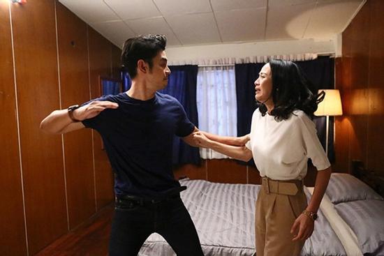 Vợ áp dụng 3 chiêu, chồng răm rắp nghe không một lời than vãn