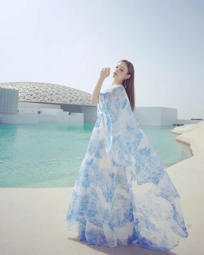 Huyền Baby khoe body nóng rẫy ở Dubai mừng 8/3-7