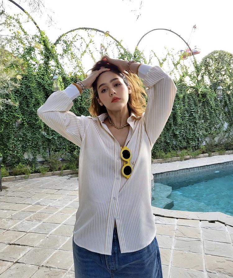 Mỹ nhân Thái Chompoo Araya bụng bầu vượt mặt vẫn lên đồ chất lừ-7