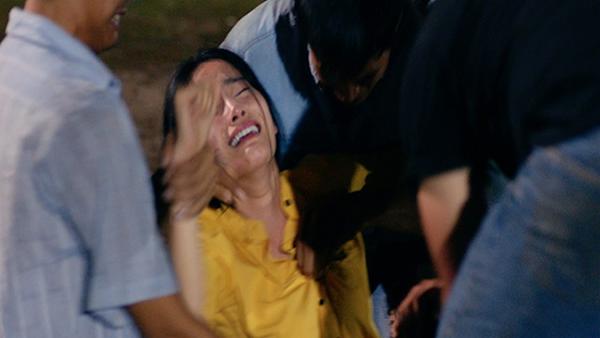 Mỹ nhân Việt ám ảnh khi đóng cảnh nóng: Hết bầm tím thì ngất xỉu-4