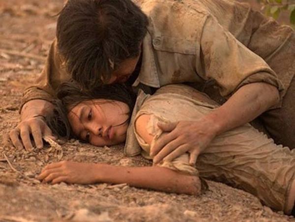 Mỹ nhân Việt ám ảnh khi đóng cảnh nóng: Hết bầm tím thì ngất xỉu-6