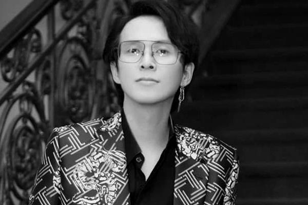 Khả Ngân khóc nghẹn, Isaac thất thần ôm di ảnh Vũ Ngọc Phượng-30