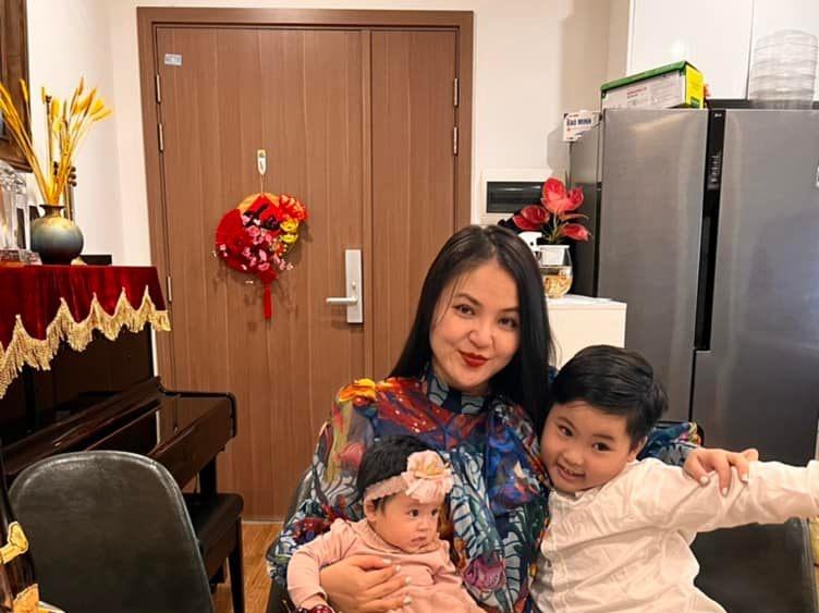 Vợ Tú Dưa kể lại chuỗi ngày hoảng loạn khi 3 mẹ con mắc Covid-19-1