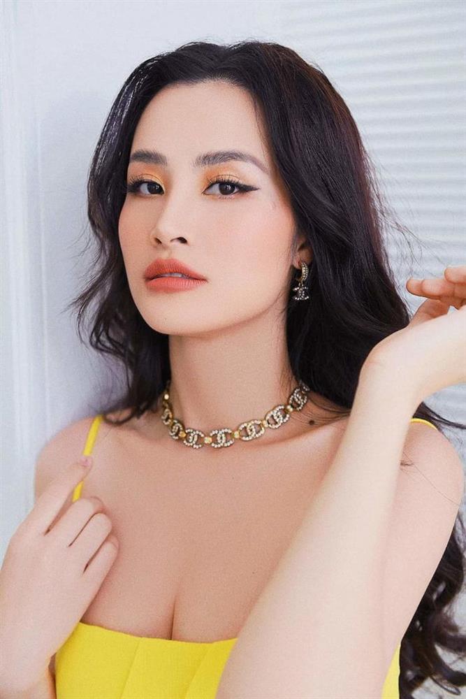 Võ Hạ Trâm vật lộn vì ngực khủng, không chọn nổi váy sau sinh-7