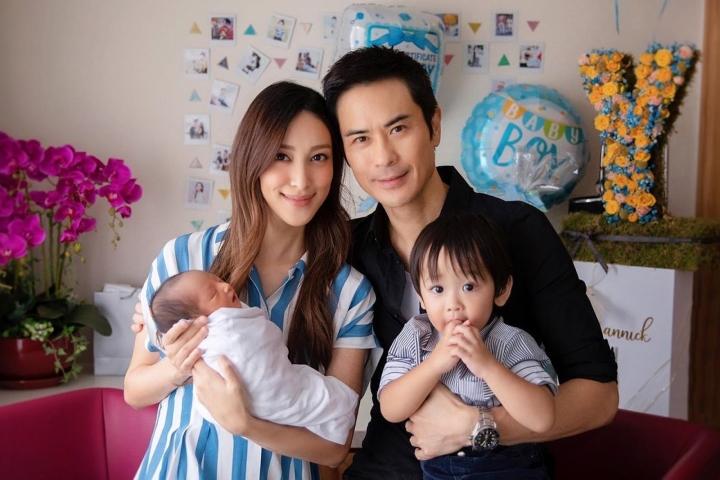 Sao TVB không chịu già: Hà Gia Kính tuổi 63 trẻ như thanh niên-12