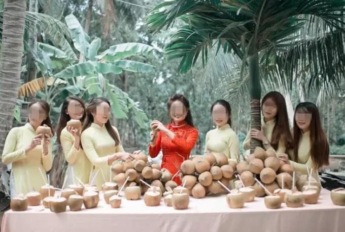 Xôn xao phù dâu bắt chú rể chui háng mới cho đón dâu-8